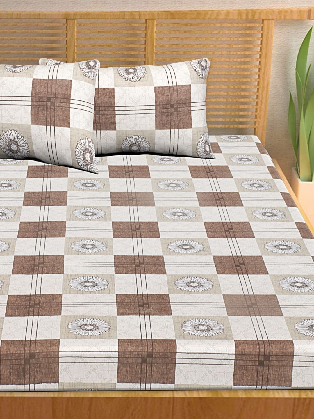 

HASHCART Off White And Brown Printed Cotton 210 TC Queen Bedsheet Set 2.40 m x 2.25 m