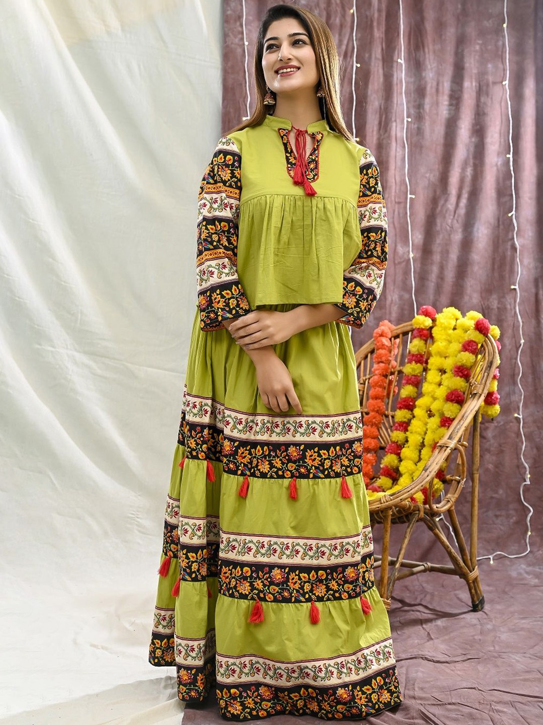 

Rashmi Shree Creation Floral Printed Mandarin Collar Top With Skirt, Green