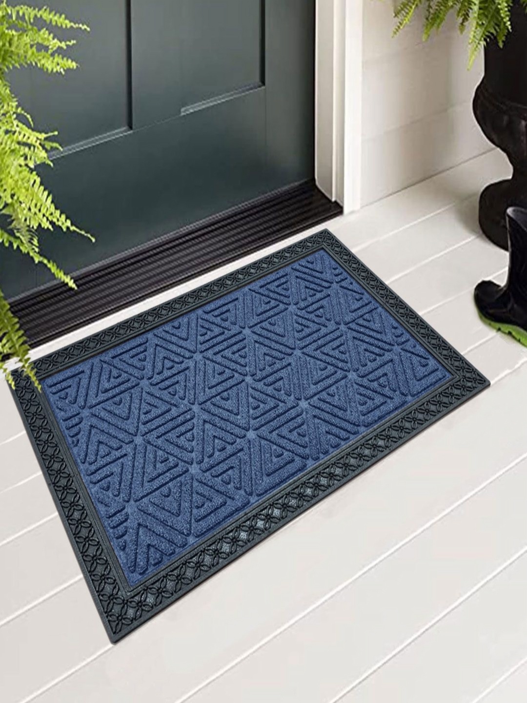 

LUXEHOME INTERNATIONAL Blue & Black Triangle-Textured Anti-Skid Waterproof Doormat