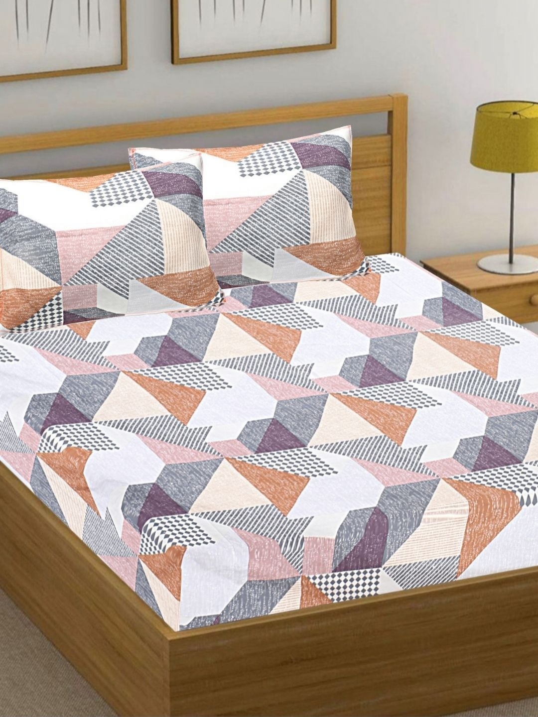 

HASHCART White And Brown Printed Cotton 210 TC Queen Bedsheet Set 2.40 m x 2.25 m