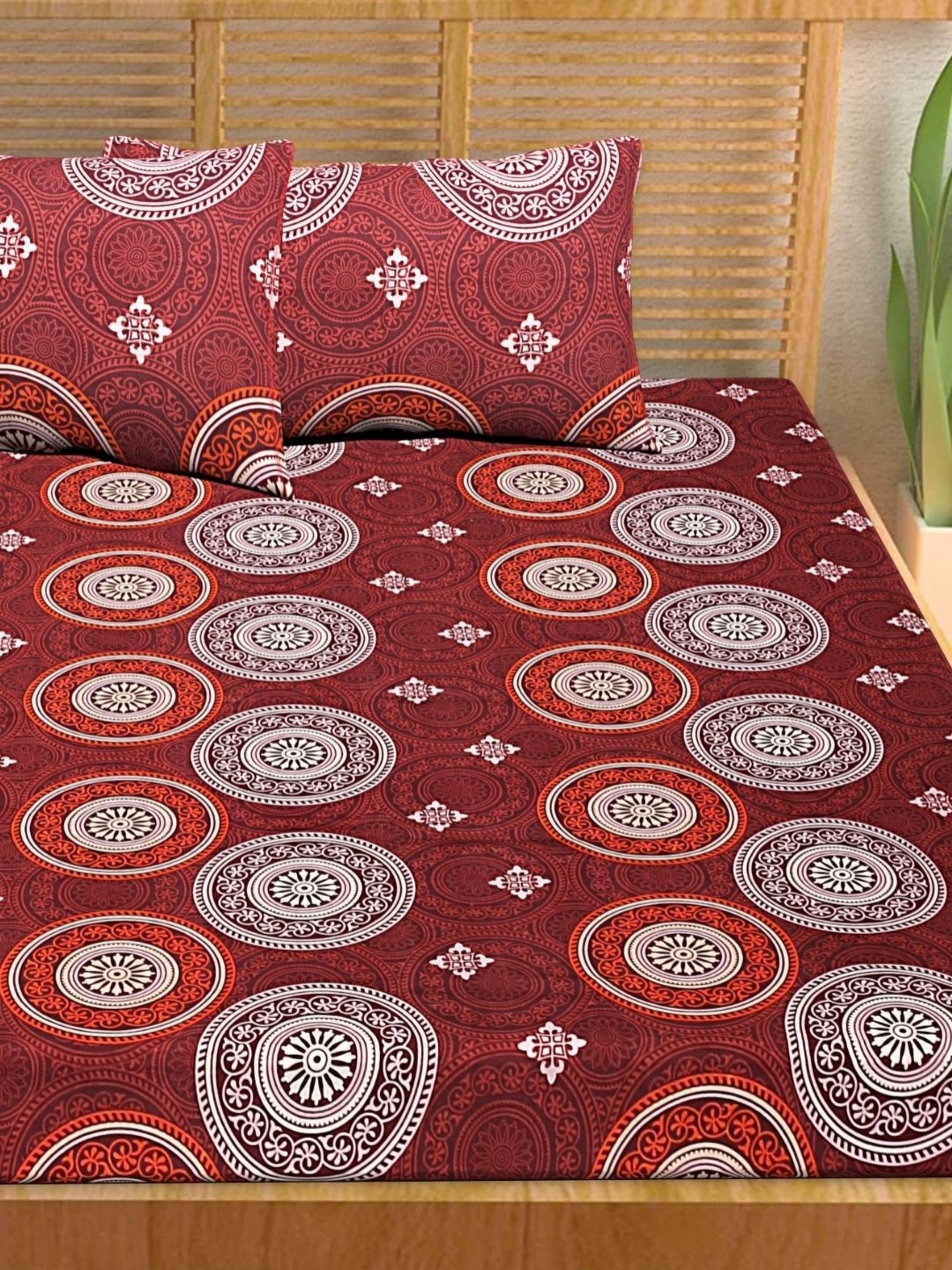 

HASHCART Maroon & White Ethnic Motifs Cotton 210 TC Queen Bedsheet Set 2.40 m x 2.25 m