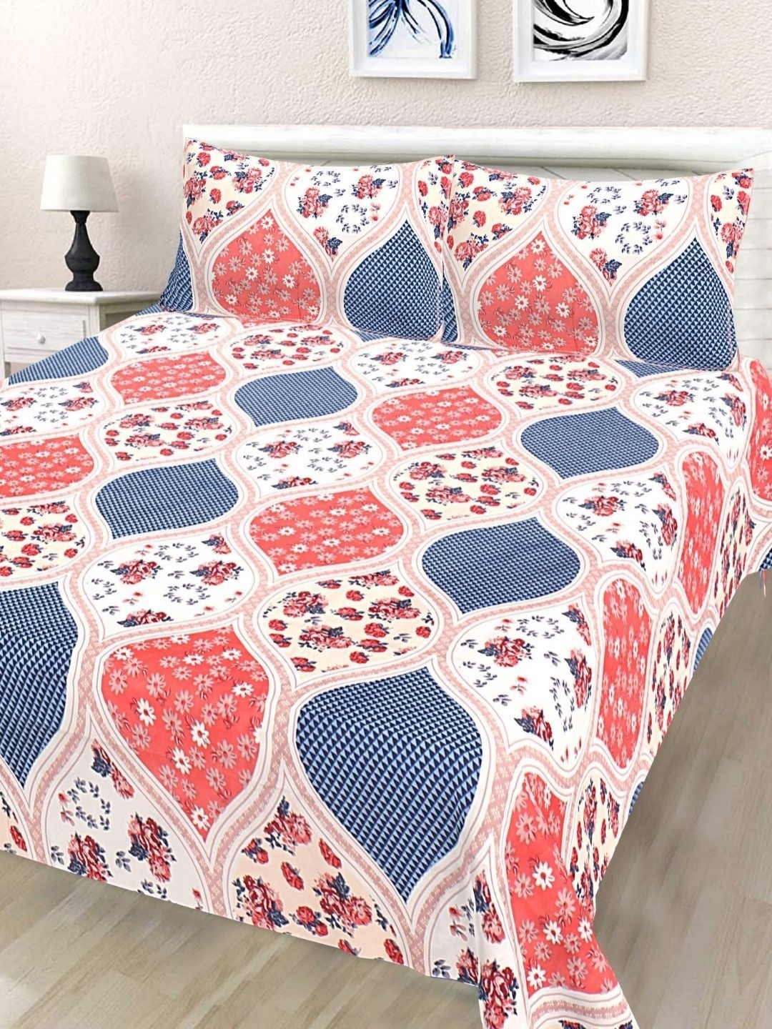 

HASHCART White And Pink Floral 210 TC Queen Bedsheet Set