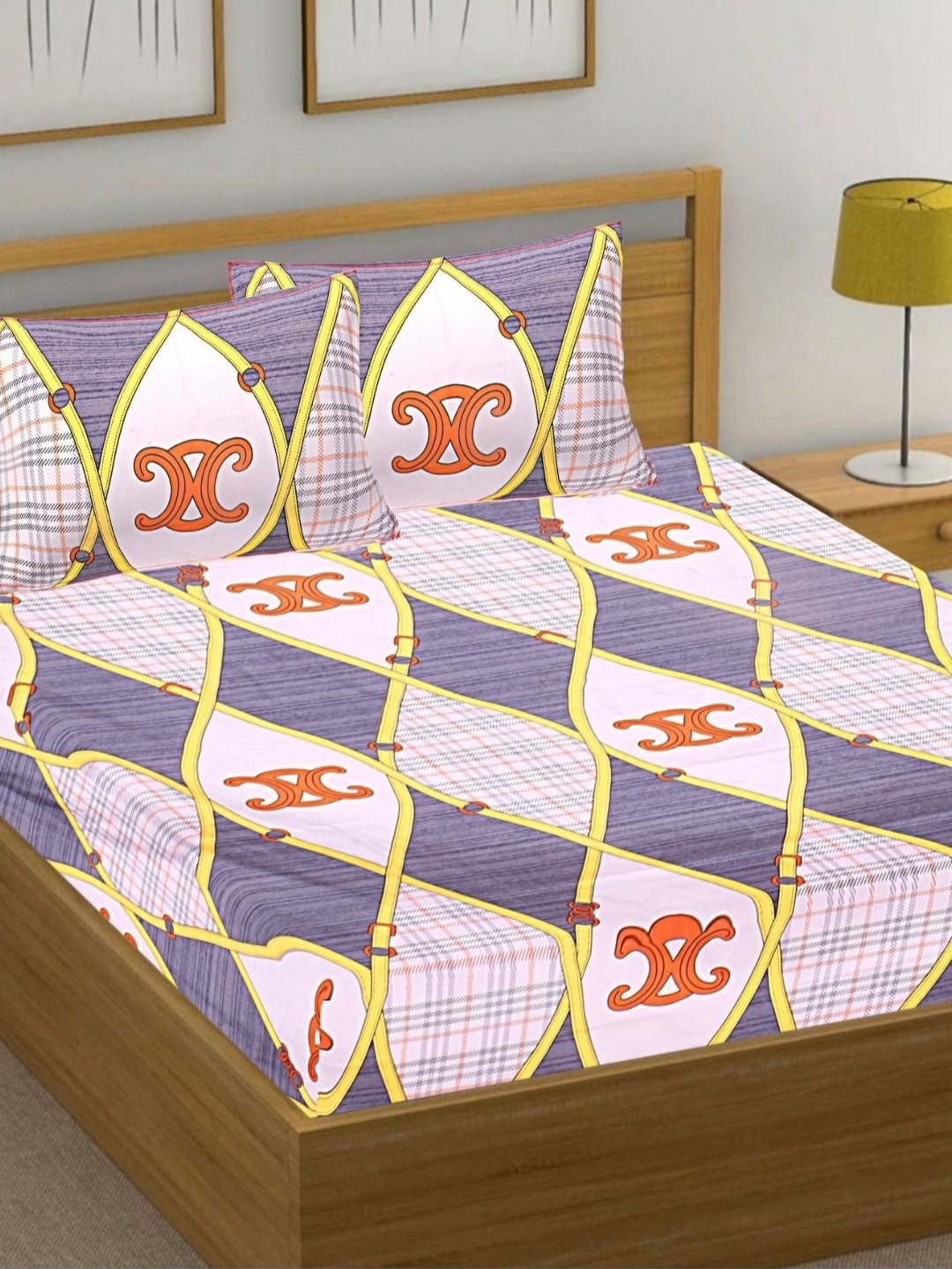 

HASHCART White & Red Geometric Printed Cotton 210 TC Queen Bedsheet Set-2.40 m x 2.25 m
