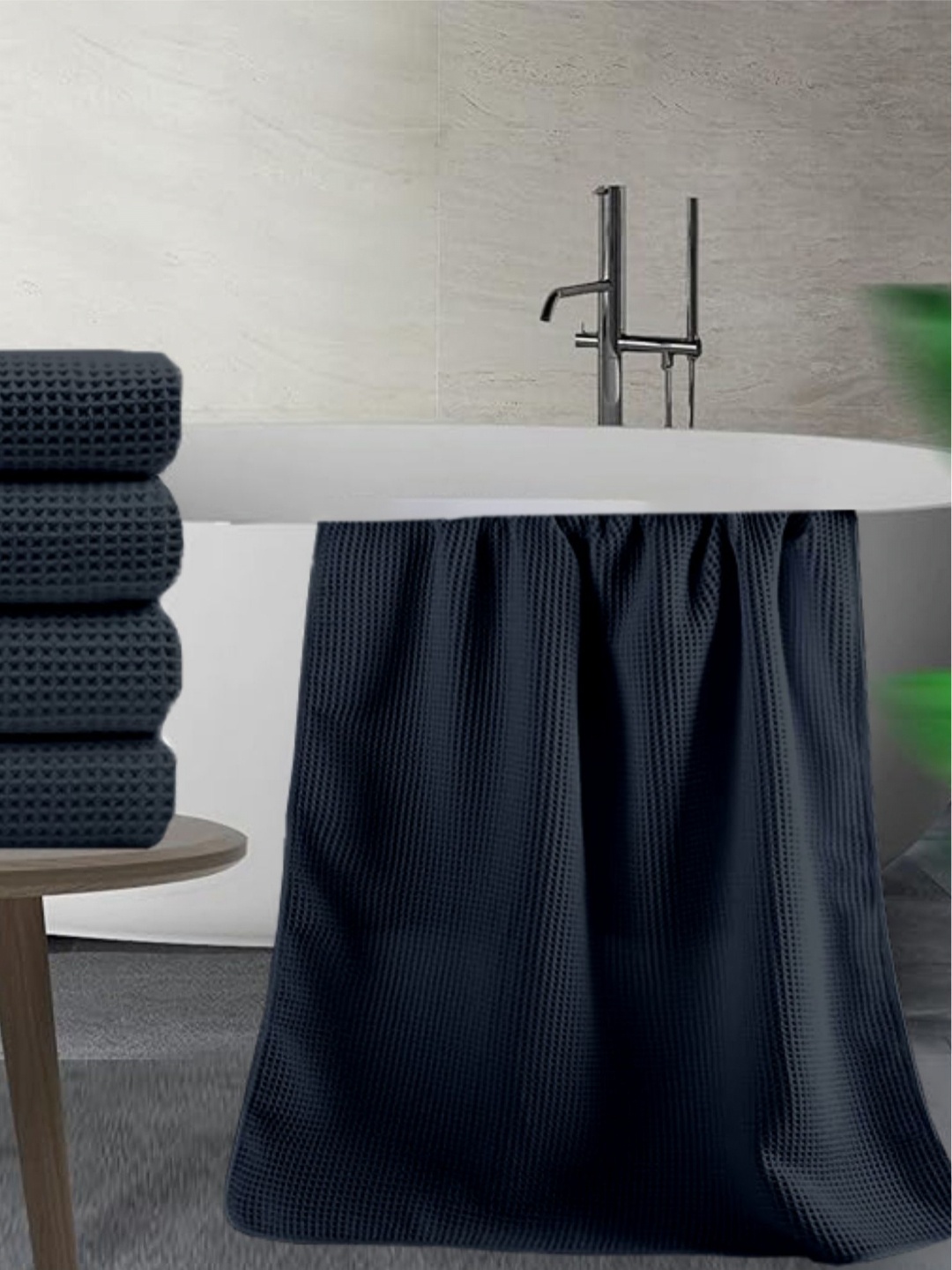 

Enchant Home Charcoal Checked Cotton 350 GSM Bath Towel