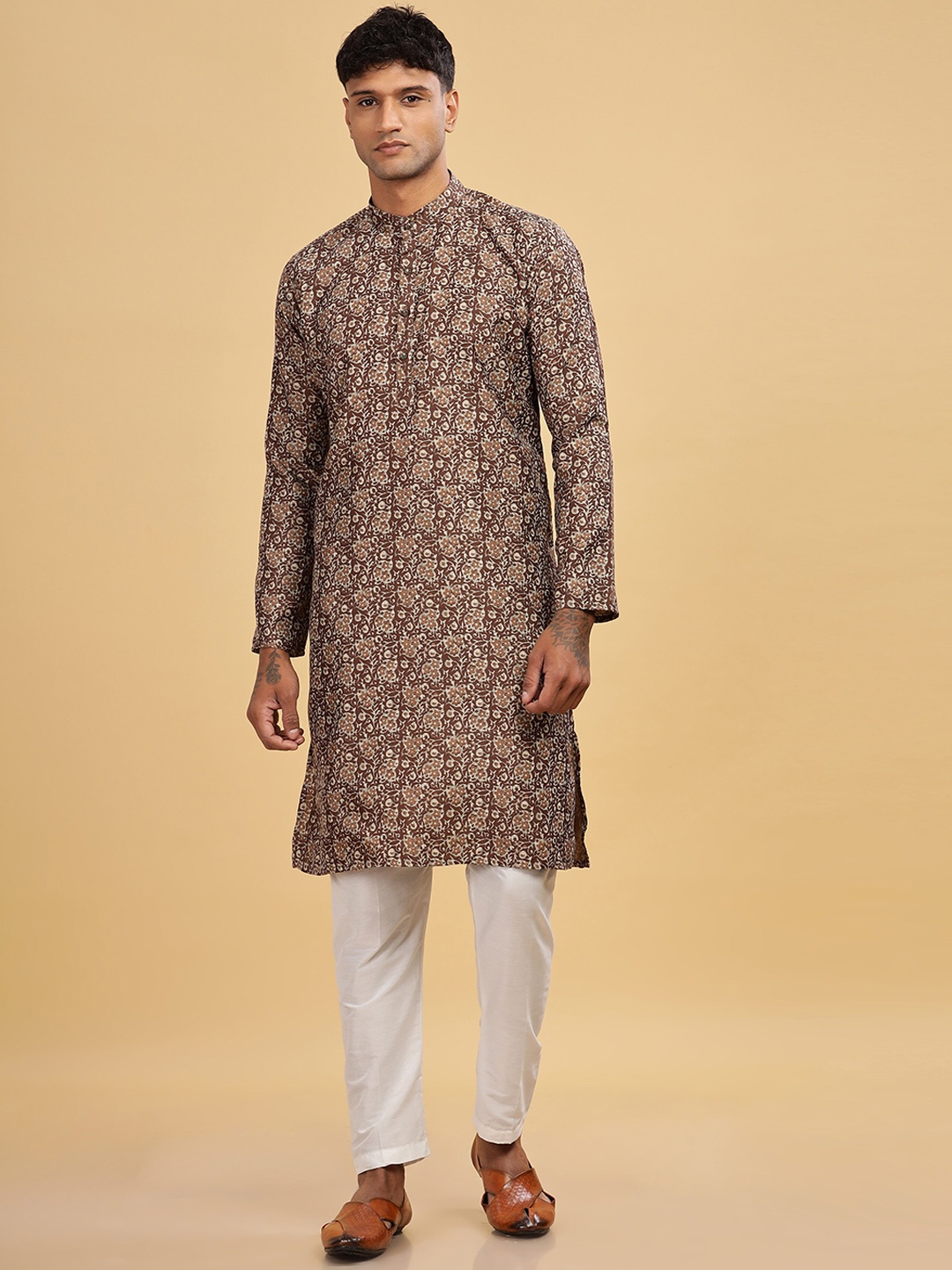 

Anouk Brown Floral Printed Band Collar Pure Cotton Straight Kurta