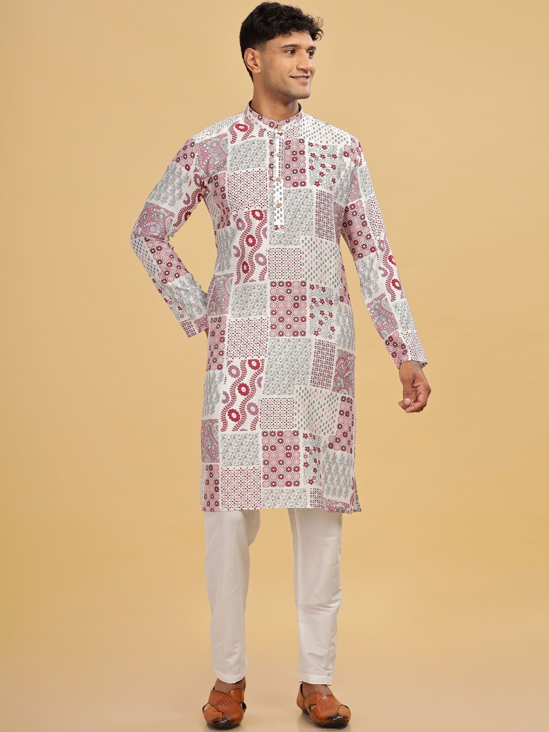 

Anouk White Floral Printed Mandarin Collar Long Sleeves Pure Cotton Straight Kurta