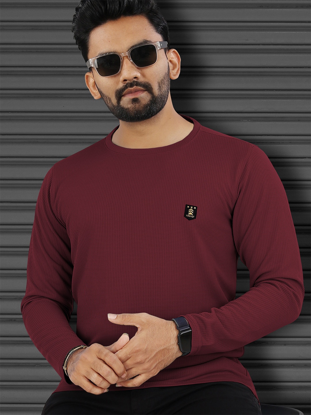 

VeBNoR Men Self Design Round Neck Casual T-shirt, Maroon