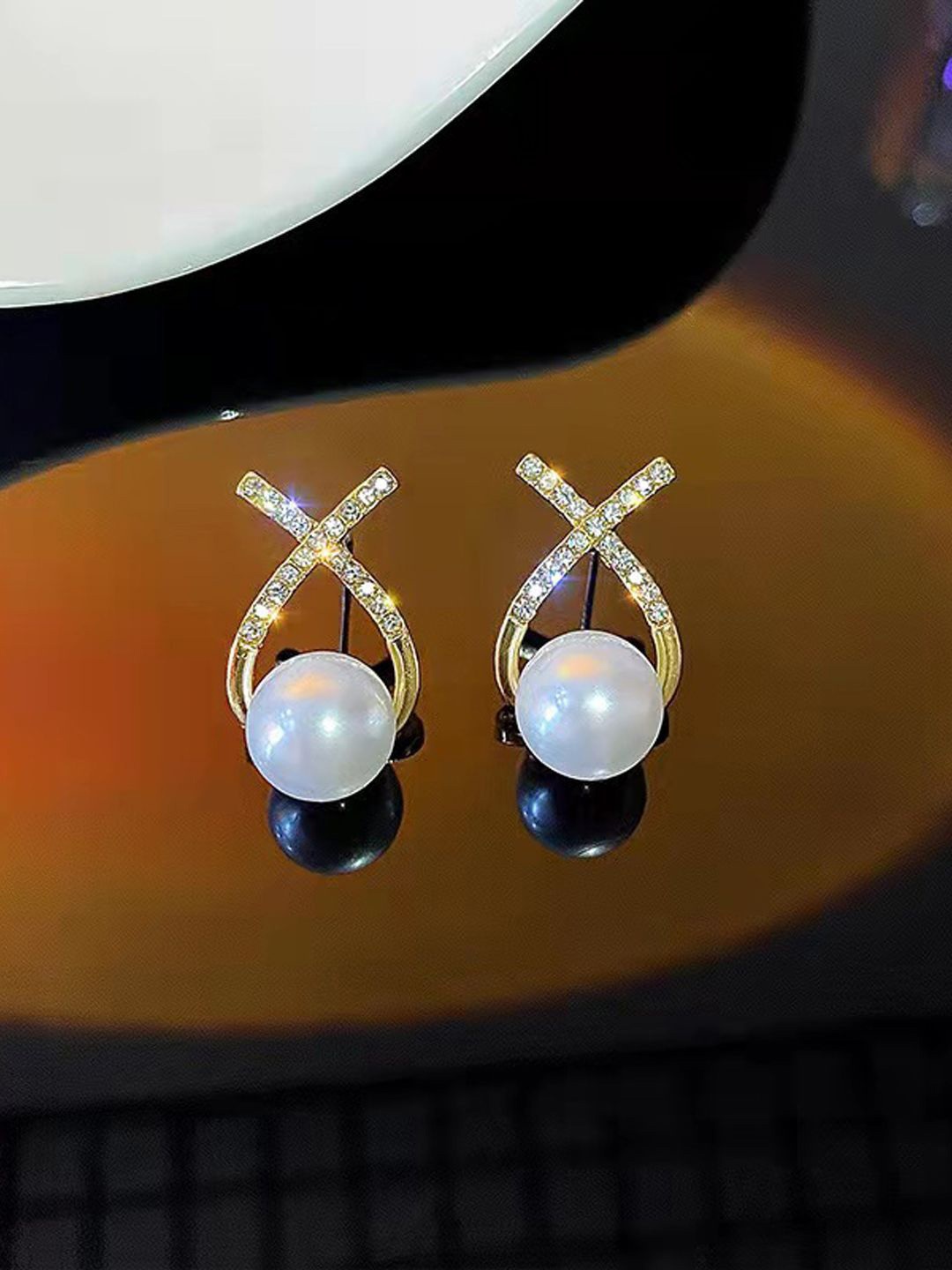 

BEYTER Korean Stainless Steel Artificial Stones Studded & Perarls Beaded Studs, Red