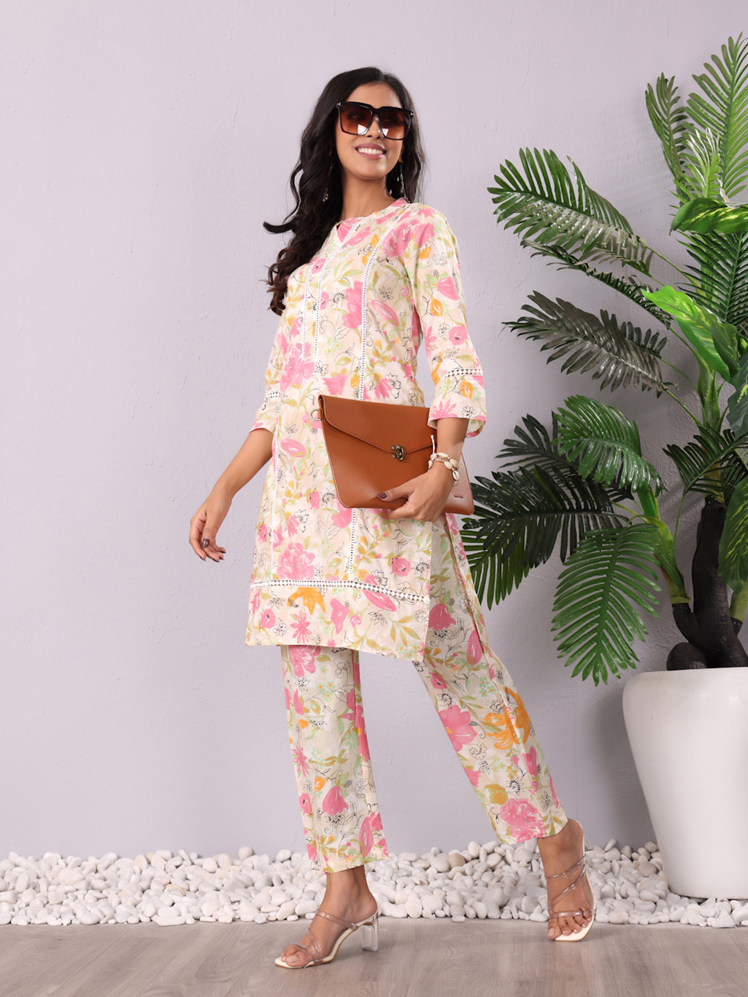 

Varanga Off White Floral Printed Panelled Pure Cotton Straight Kurta With Trouser