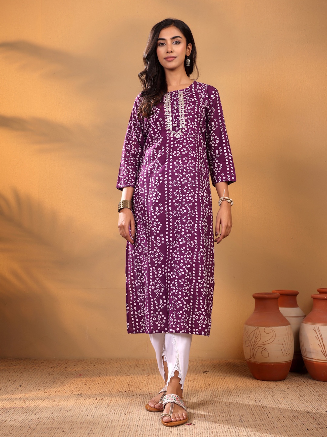 

Varanga Bandhani Printed Round Neck Gotta Patti Straight Kurta, Purple