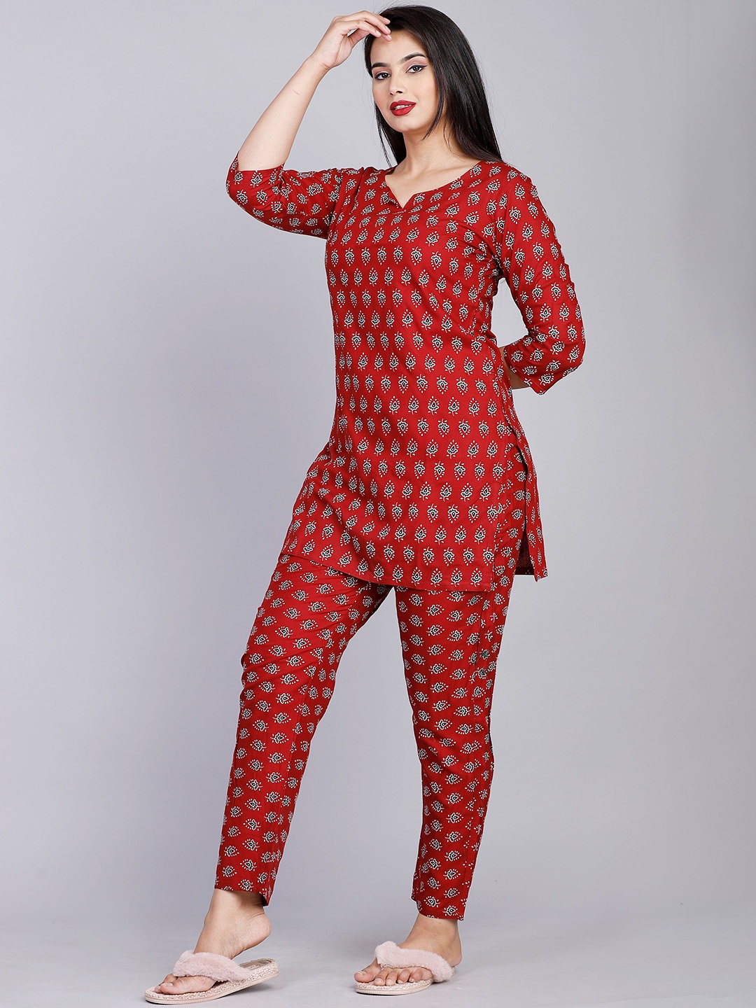 

Jasoriya Floral Printed Notch Neck Straight Tunic With Trouser, Red