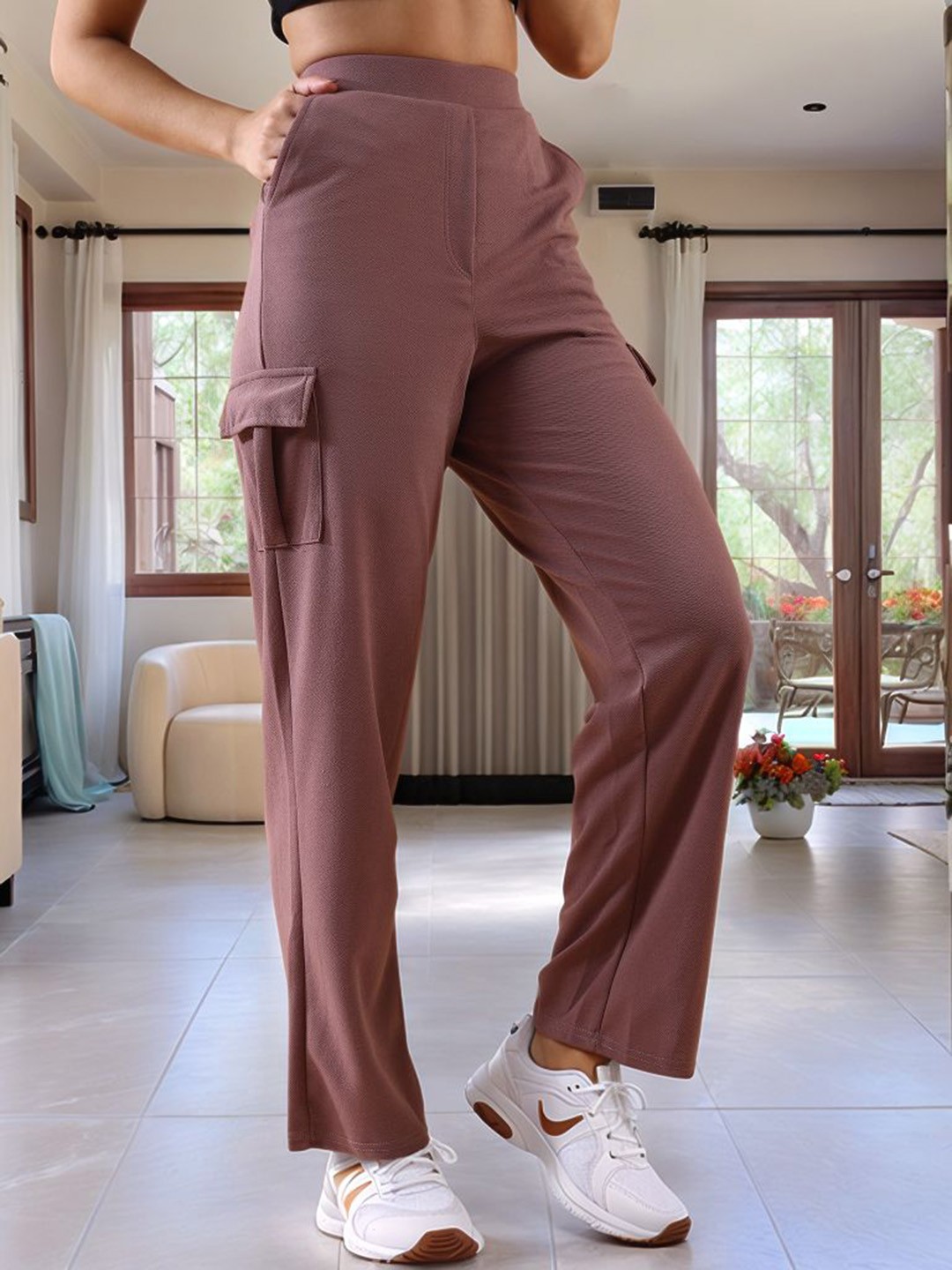 

DressBerry Women Classic High-Rise Trousers, Purple