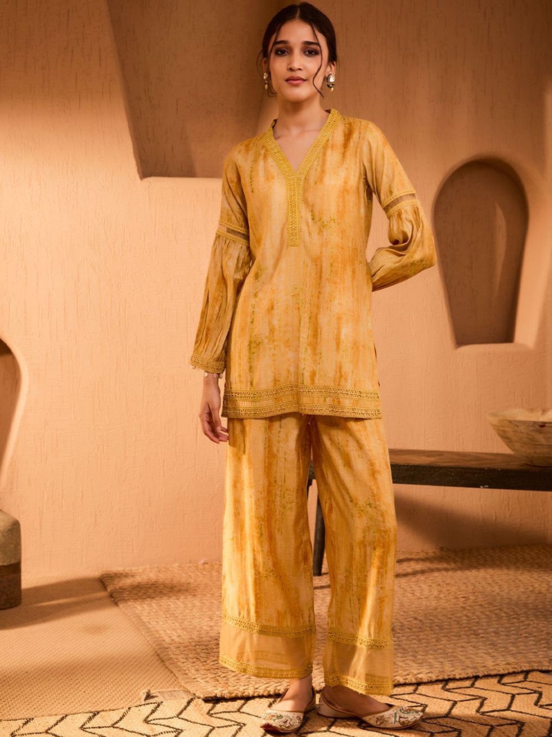 

Bani Women Printed V-Neck Puff Sleeves Button Detail Tunic & Palazzo Co-Ords, Mustard