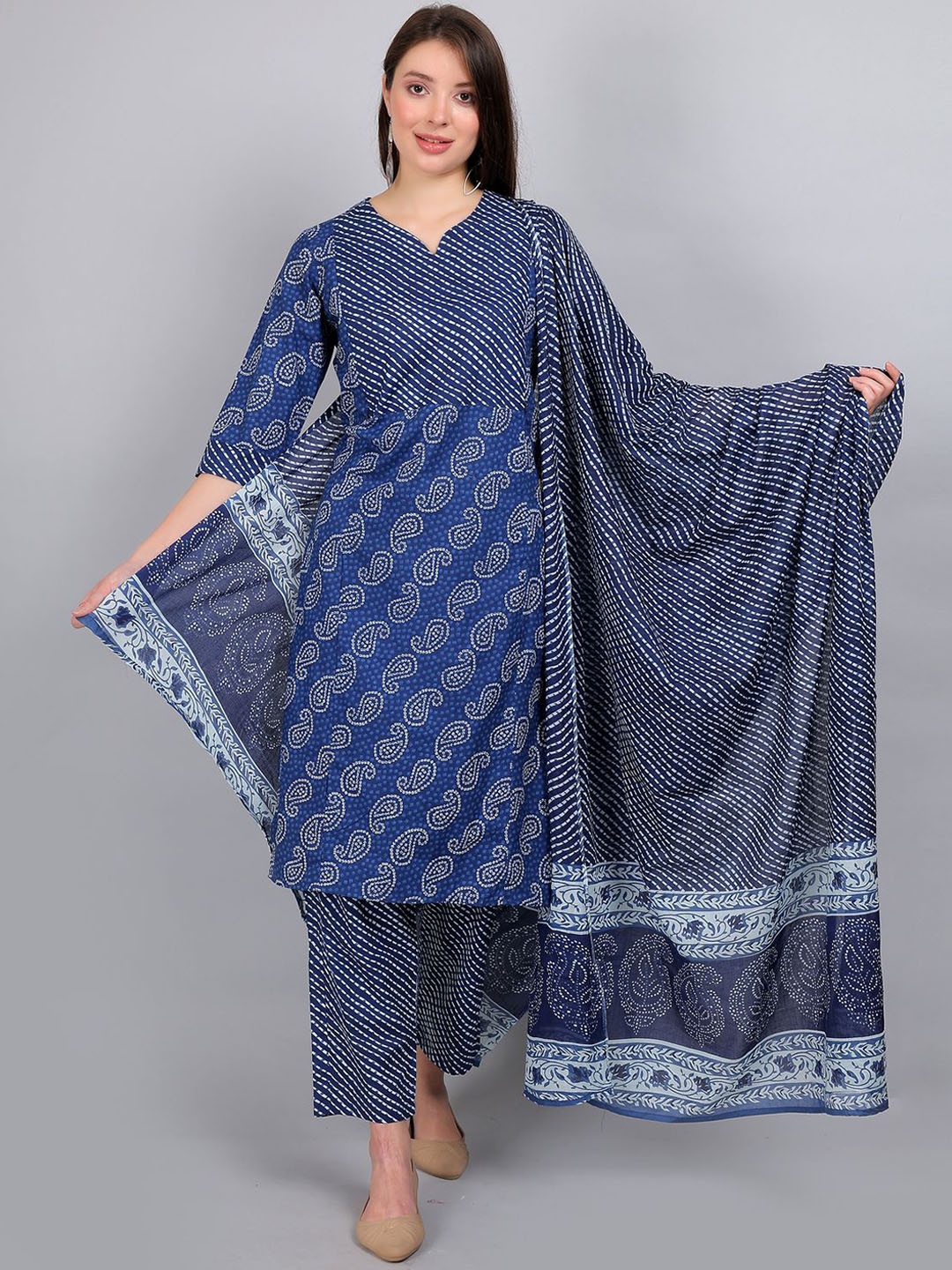 

Moms Ever Paisley Printed Notch Neck Pure Cotton Straight Maternity Kurta Set, Navy blue