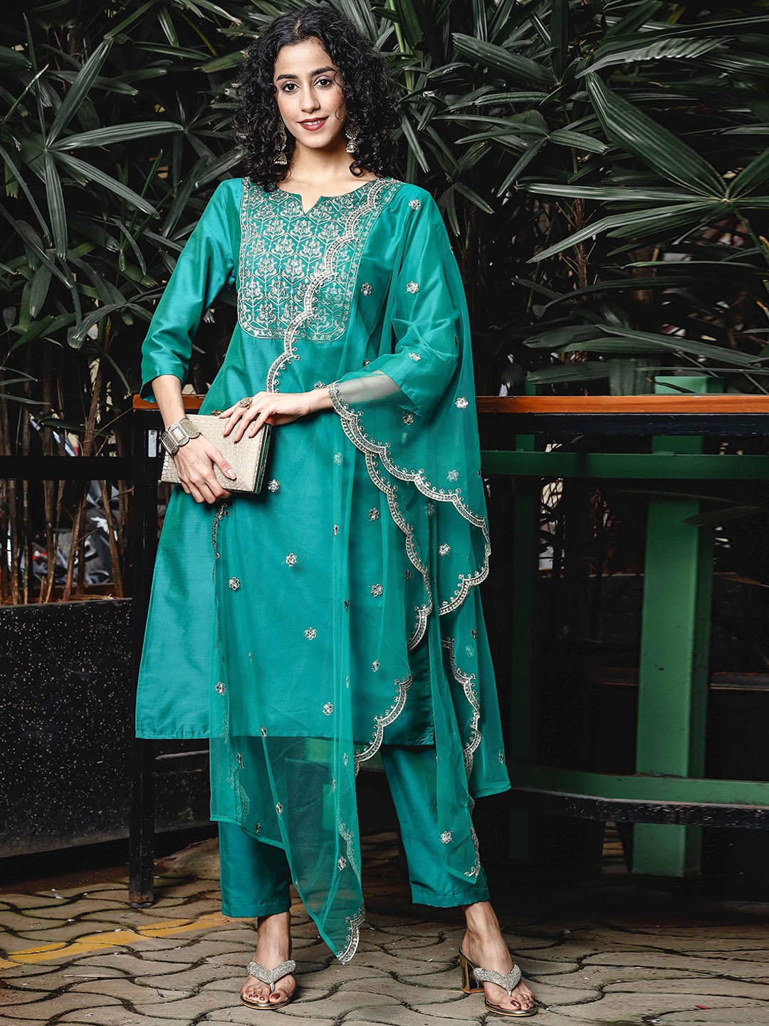 

Anouk Green Ethnic Motifs Embroidered Notch-Neck Straight Kurta With Trouser & Dupatta