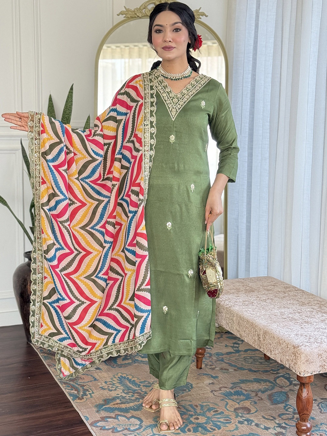 

BAESD Navlik Floral Embroidered V-Neck Sequinned Straight Kurta With Trousers & Dupatta, Green