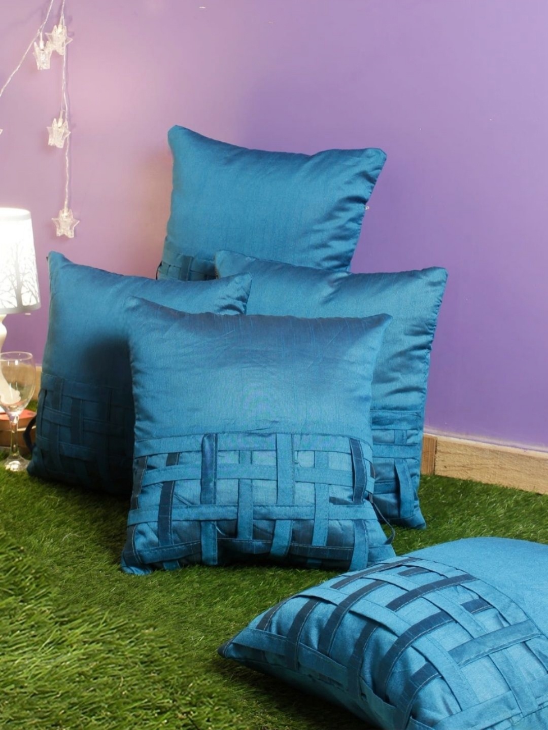 

Aura Blue 5 Pieces Square Cushion Covers