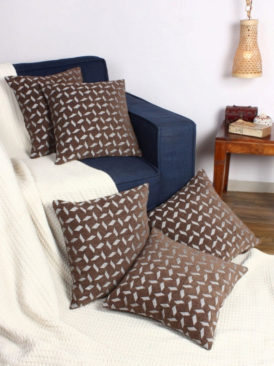 

Aura Brown & Grey 5 Pcs Geometric Printed Velvet Square Cushion Covers