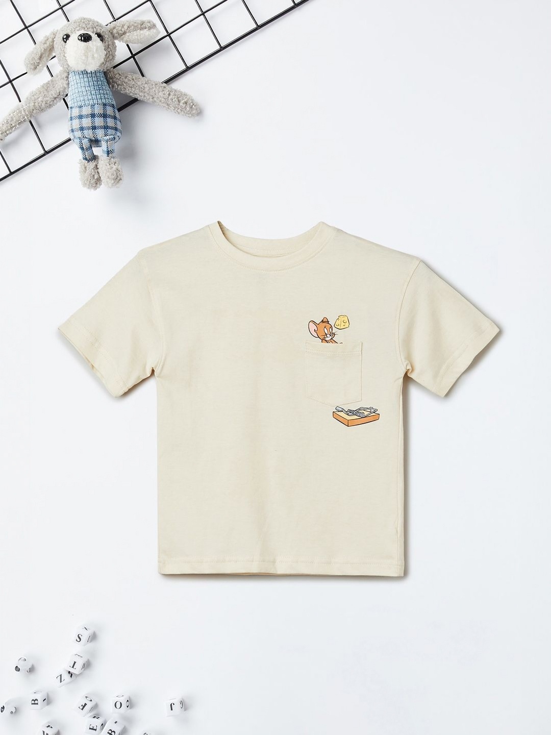 

max Boys Tom & Jerry Graphic Printed Round Neck Cotton T-shirt, Beige