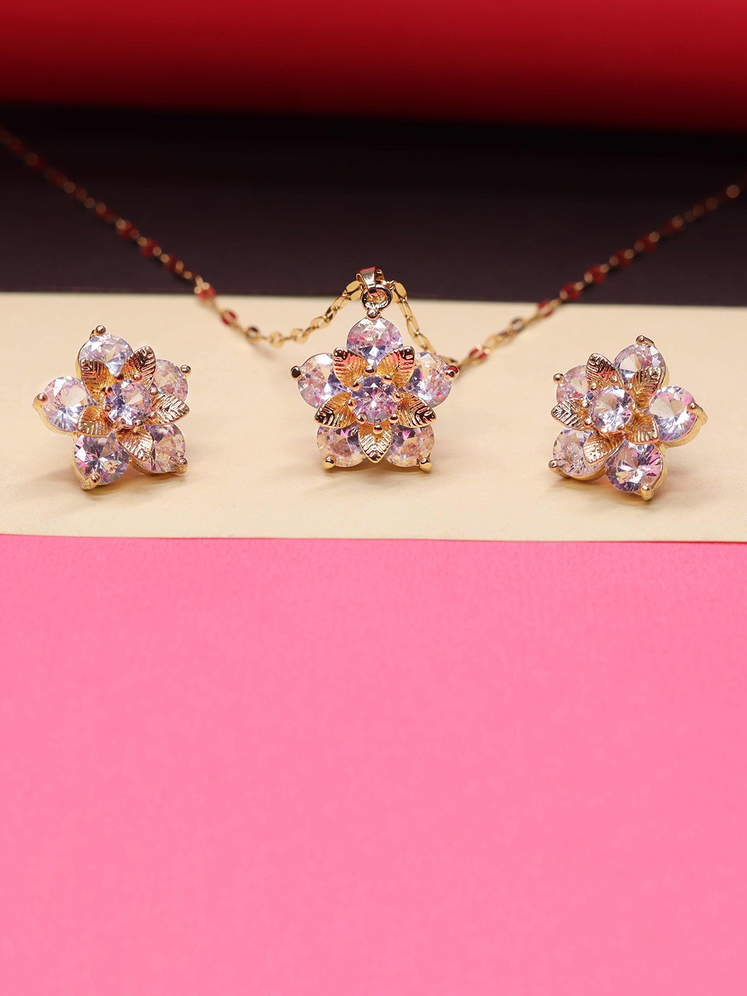 

GOLD CASH Gold-Plated Cubic Zirconia Stone-Studded Floral Jewellery Set