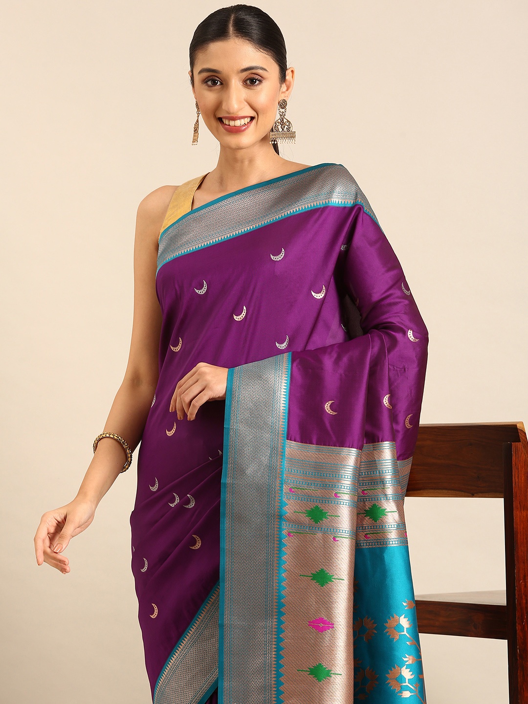 

Mitera Woven Design Zari Paithani Saree, Purple