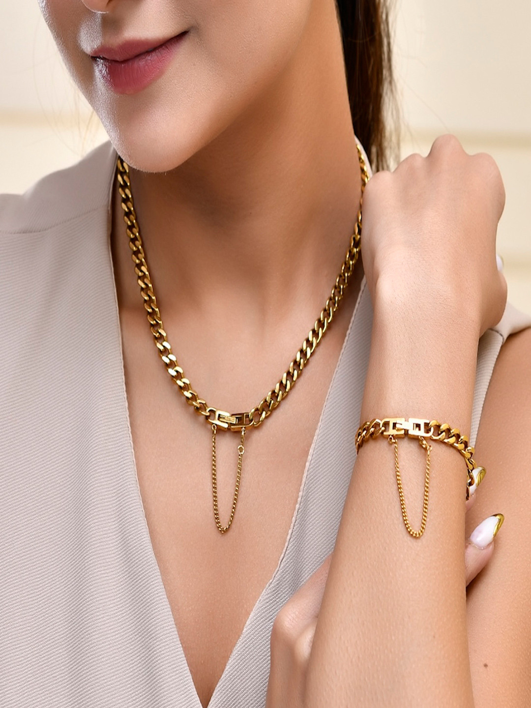 

AQUASTREET 18KT Gold Plated Stainless Steel Waterproof Antitarnish Chain Jewellery Set