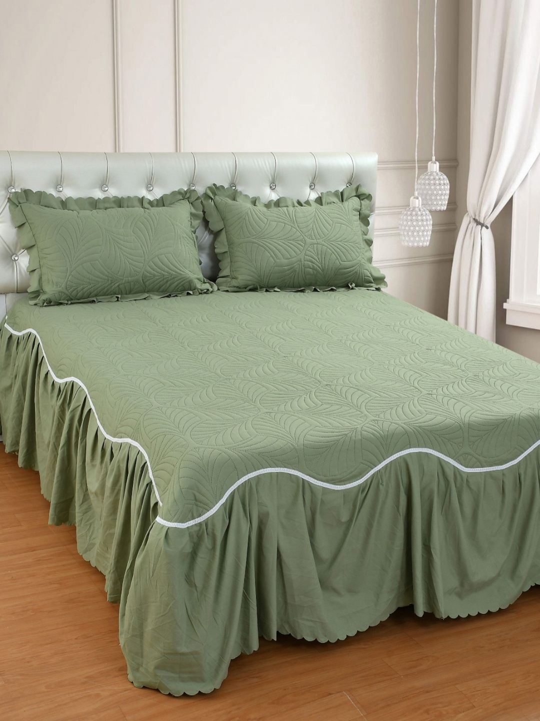 

THE little BIG STORE Olive Green Quiltted 300 TC King Bedsheet Set - 1.82 m x 1.98 m