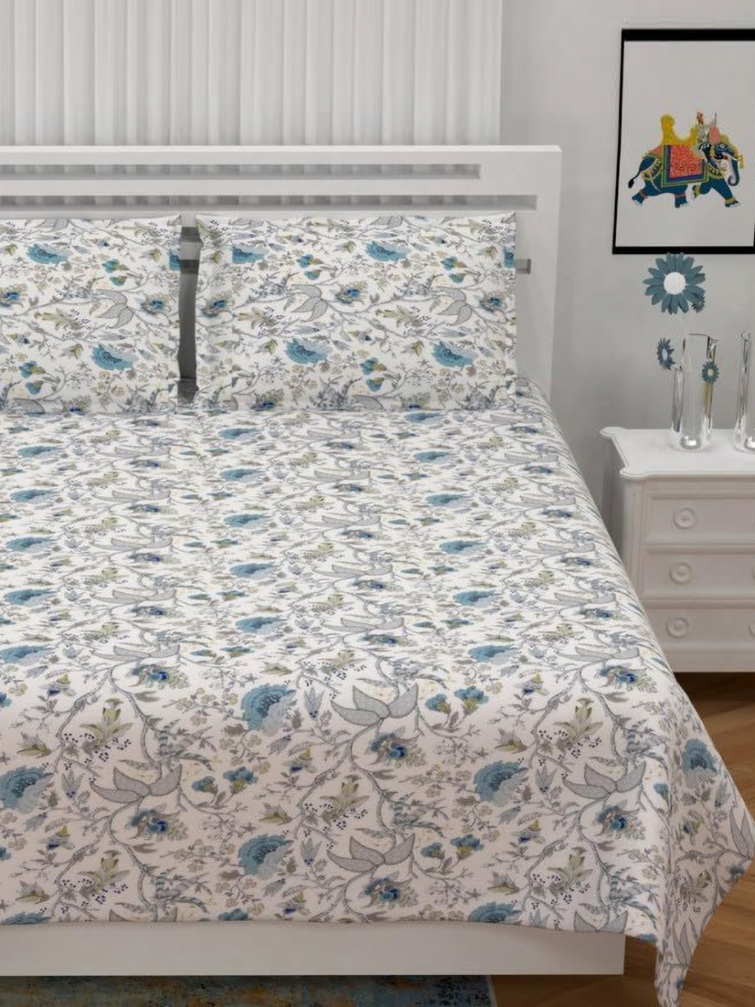

BILBERRY White & Blue Floral Printed Pure Cotton 180 TC King Bedsheet Set 2.74m x 2.74m