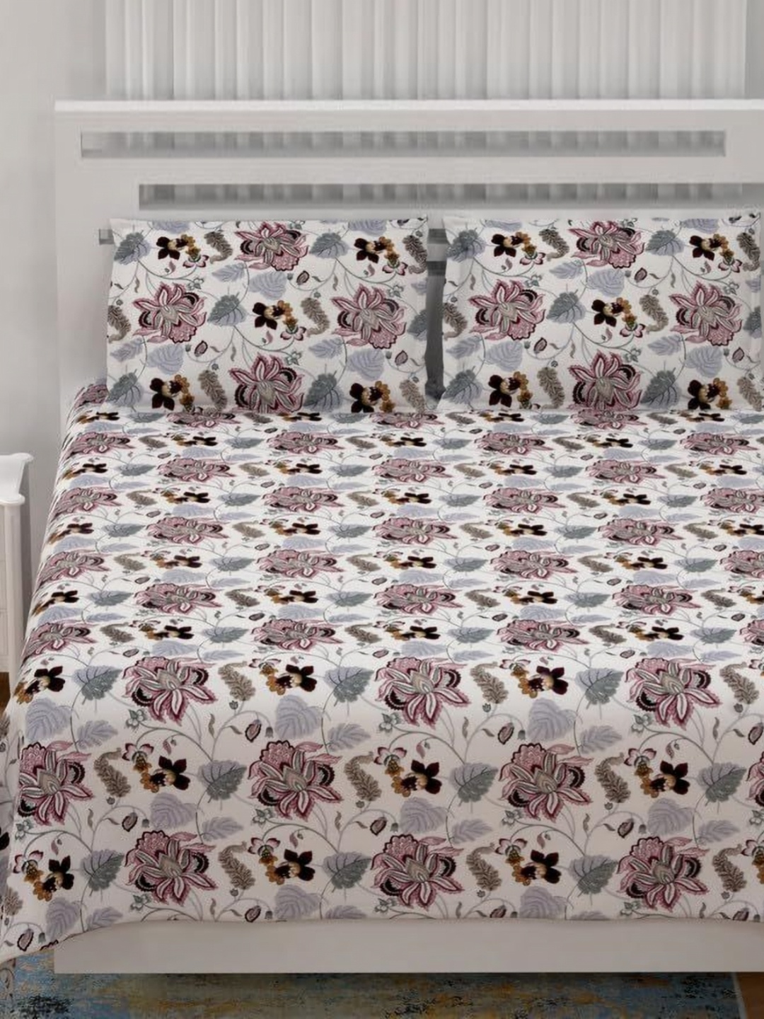 

BILBERRY Purple & Maroon Floral Printed Cotton 180 TC King Bedsheet Set 2.74m x 2.74 m