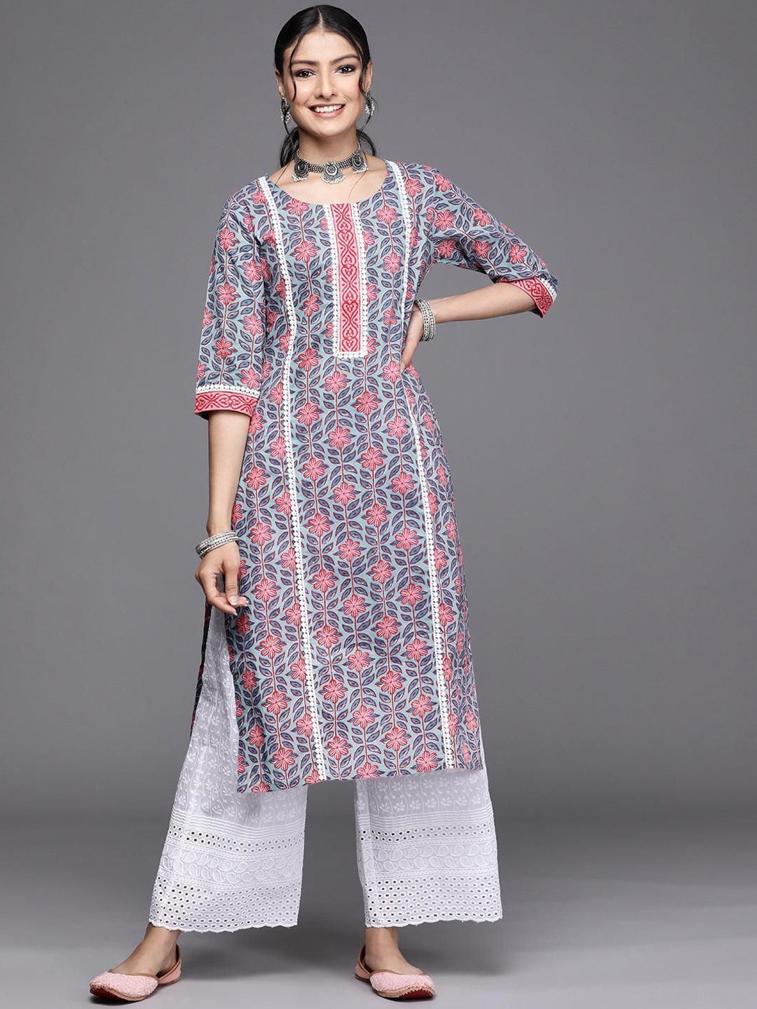 

Kairab Floral Printed Round Neck Straight Kurta, Grey