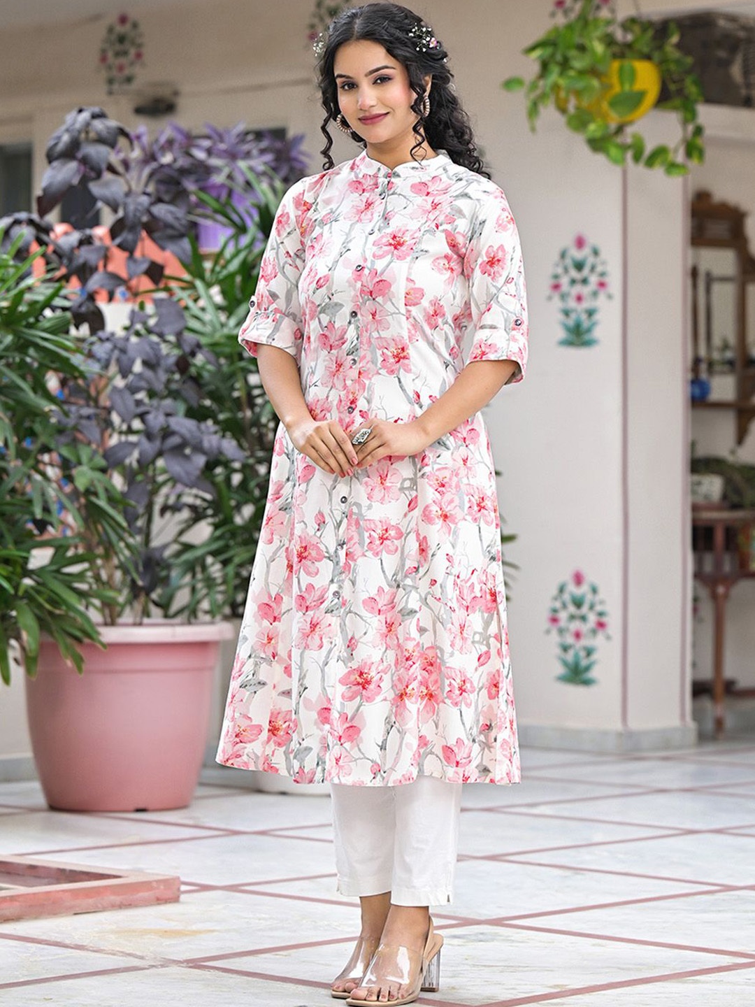 

ARAVALII Floral Printed Band Collar Roll-Up Sleeves Screen Printed A-Line Kurta, White