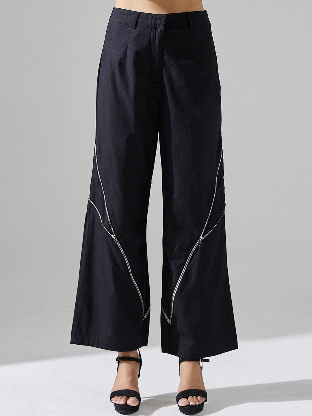 

Aamili Women Straight Fit Mid-Rise Cotton Parallel Trousers, Black