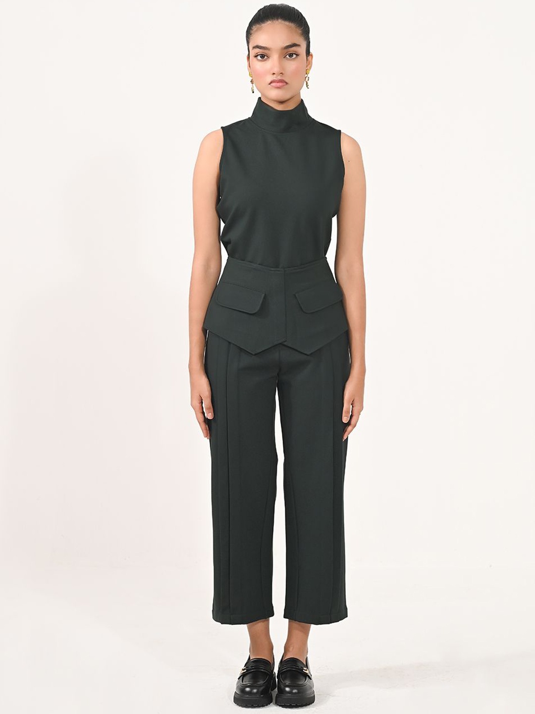 

Aamili Women Cotton Straight Fit Regular Trousers, Black