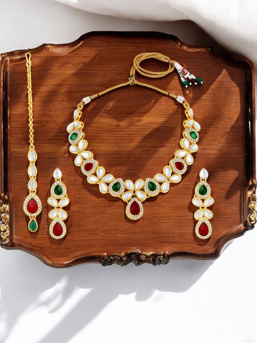 

Stefan Gold Plated Kundan Stone Studded Jewellery Set