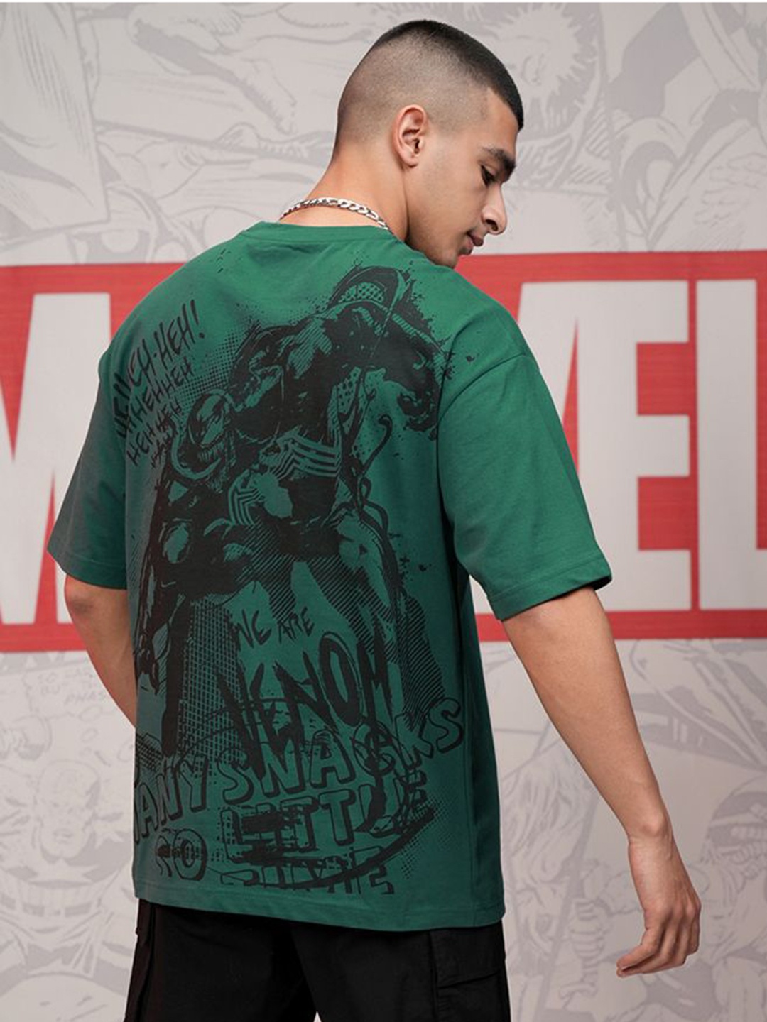 

HIGHLANDER Marvel Venom Men Round Neck Drop Shoulder Oversized T-shirt, Green