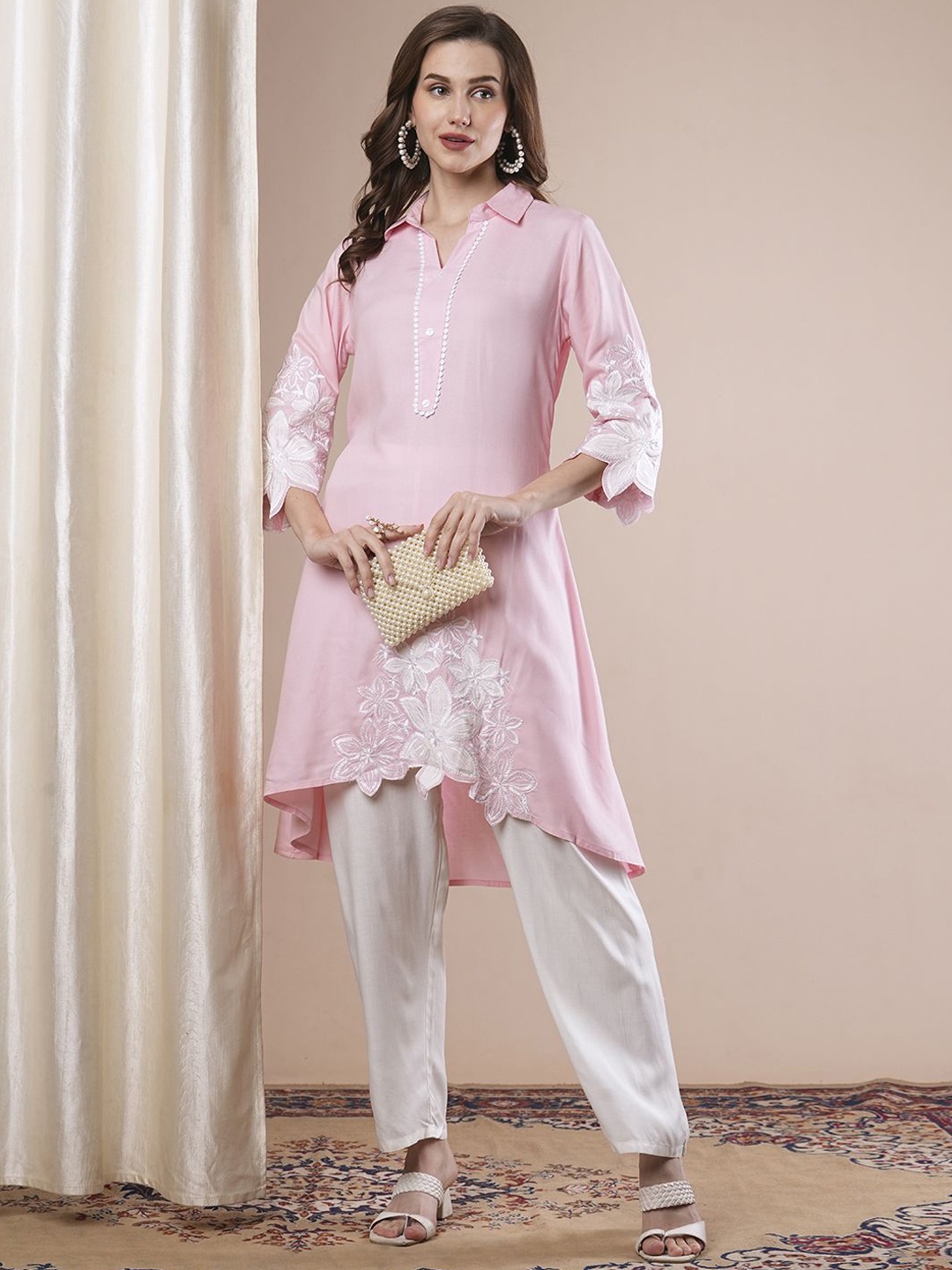 

FASHOR Pink Floral Embroidered Shirt Collar Patchwork A-Line Kurta With Trousers