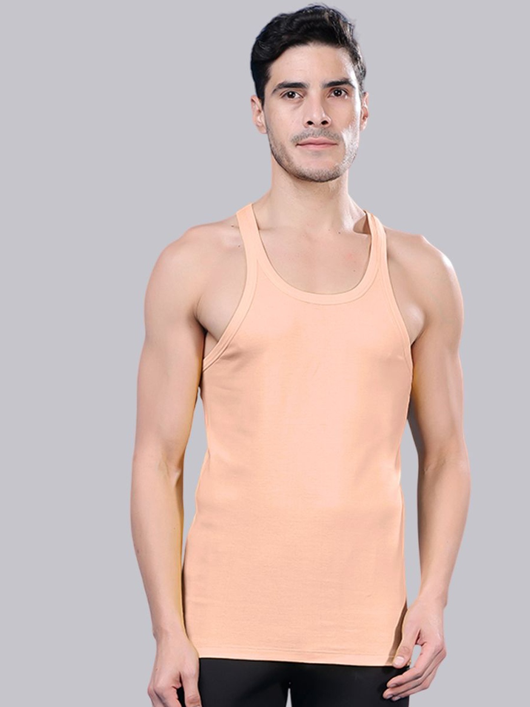 Friskers Men Scoop Neck Gym Vest, Peach