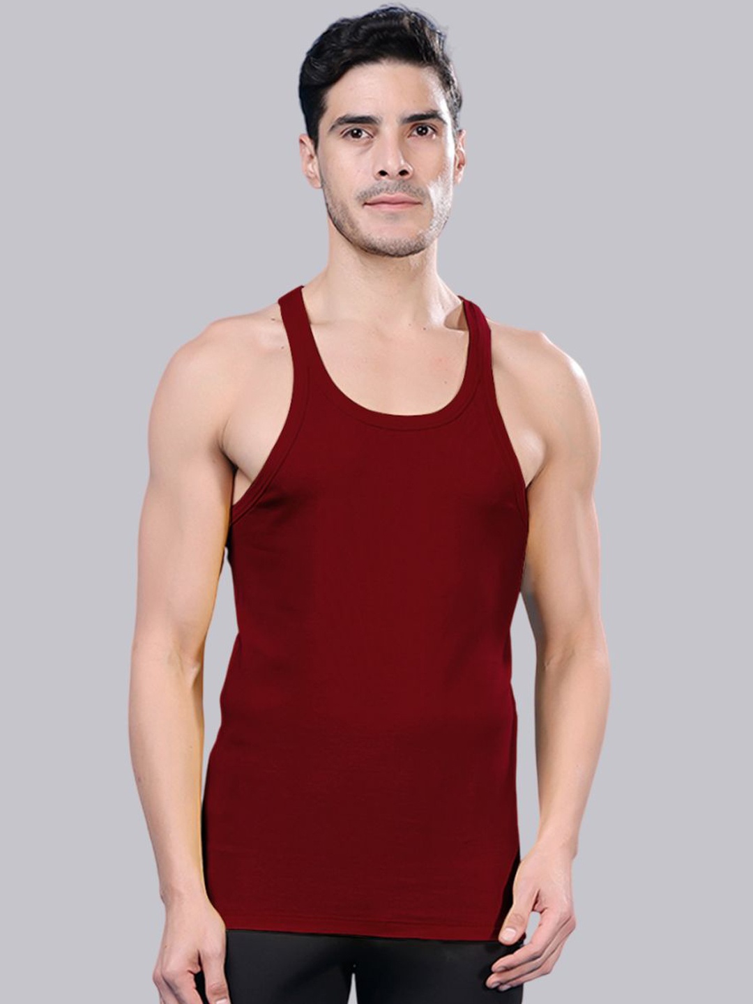 

Friskers Men Scoop Neck Gym Vest, Maroon