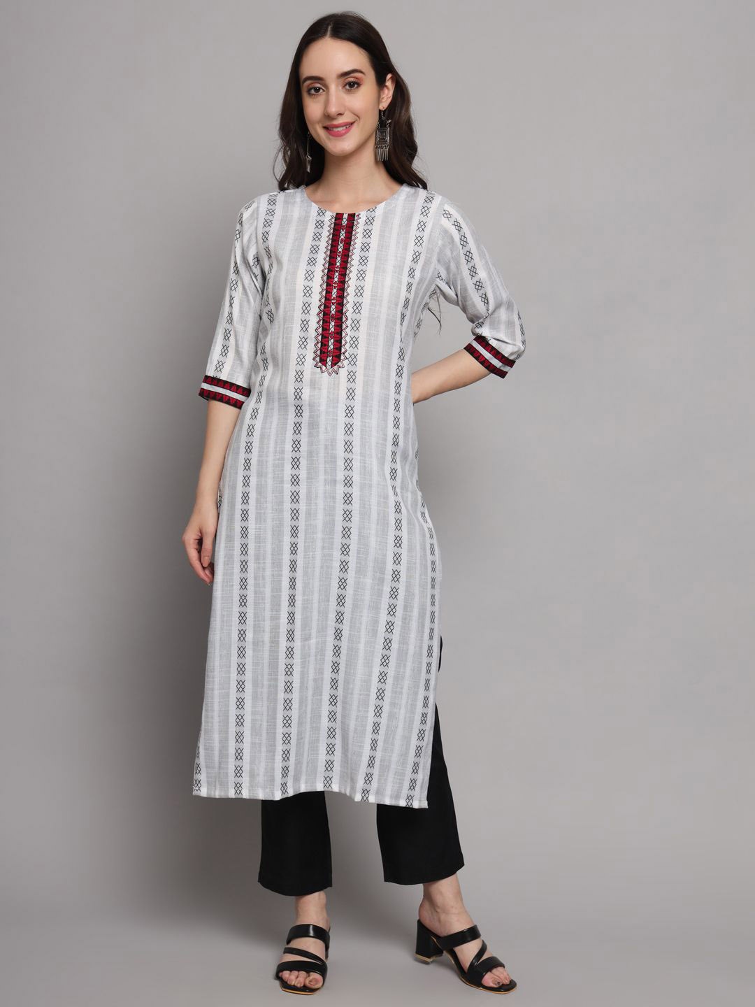 

INVAGA FASHION Geometric Woven Design Round Neck Thread Work Straight Kurta With Trouser, White