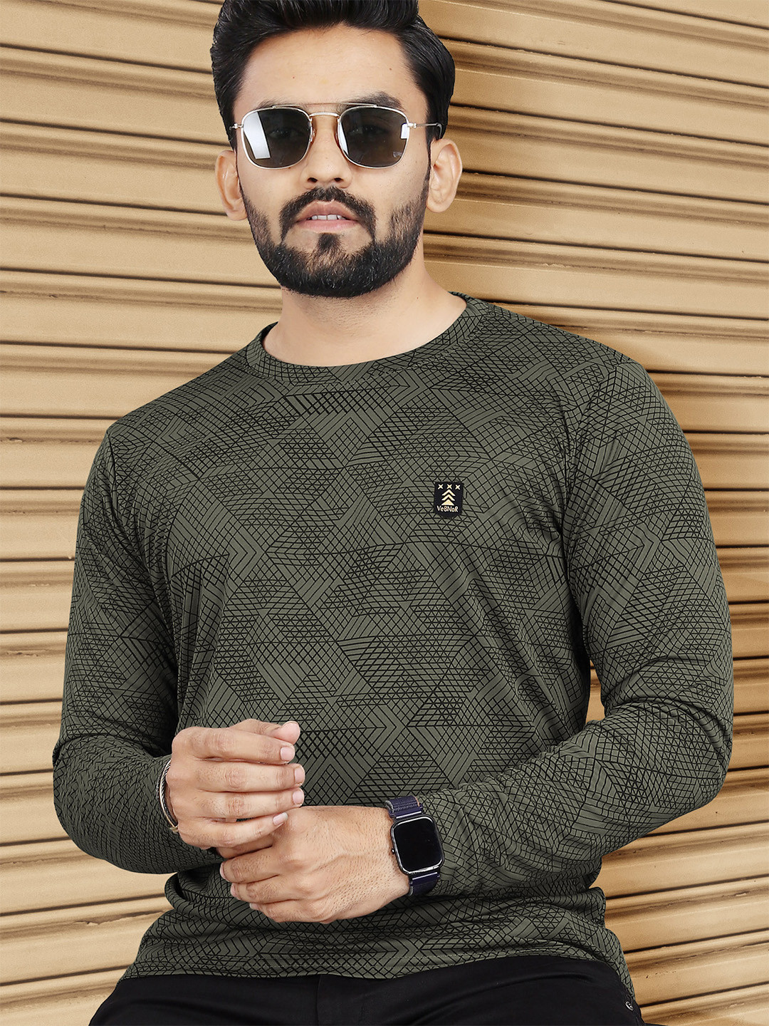 

VeBNoR Men Geometric Printed Round Neck Casual T-shirt, Olive