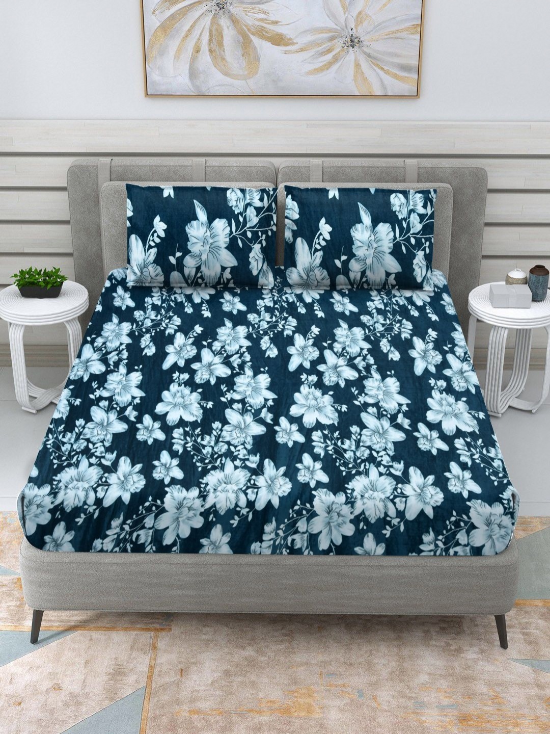 

Myntra Elegant Homes Green & White Floral 300 TC Queen Bedsheet with 2 Pillow Covers