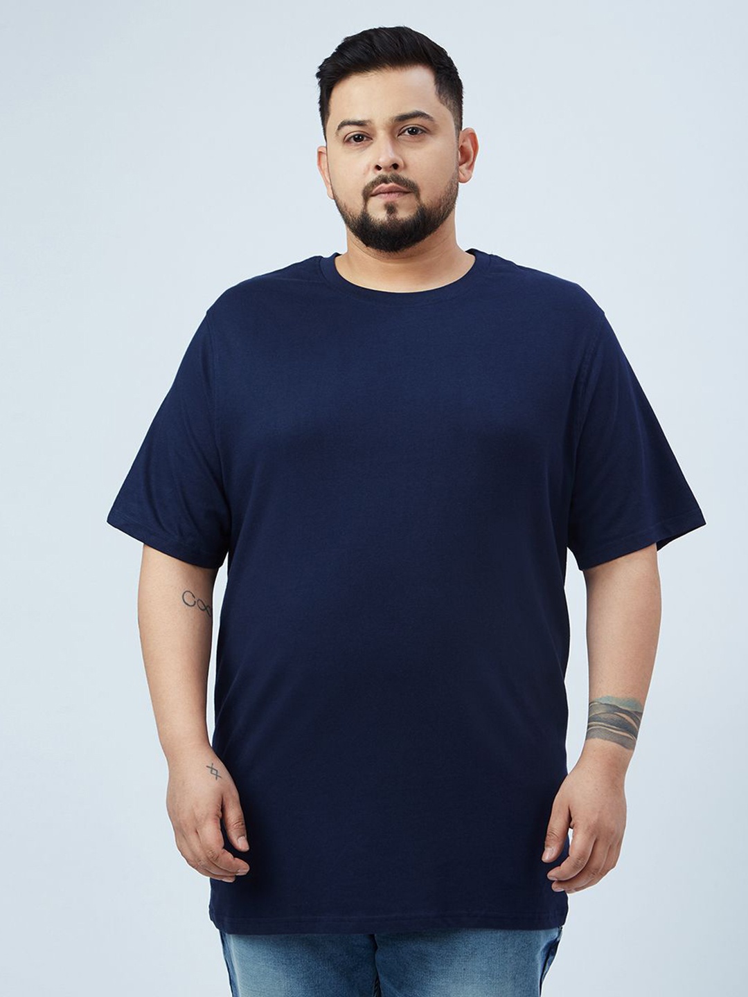 

Santonio Men Plus Size Solid Round Neck Cotton T-shirt, Navy blue