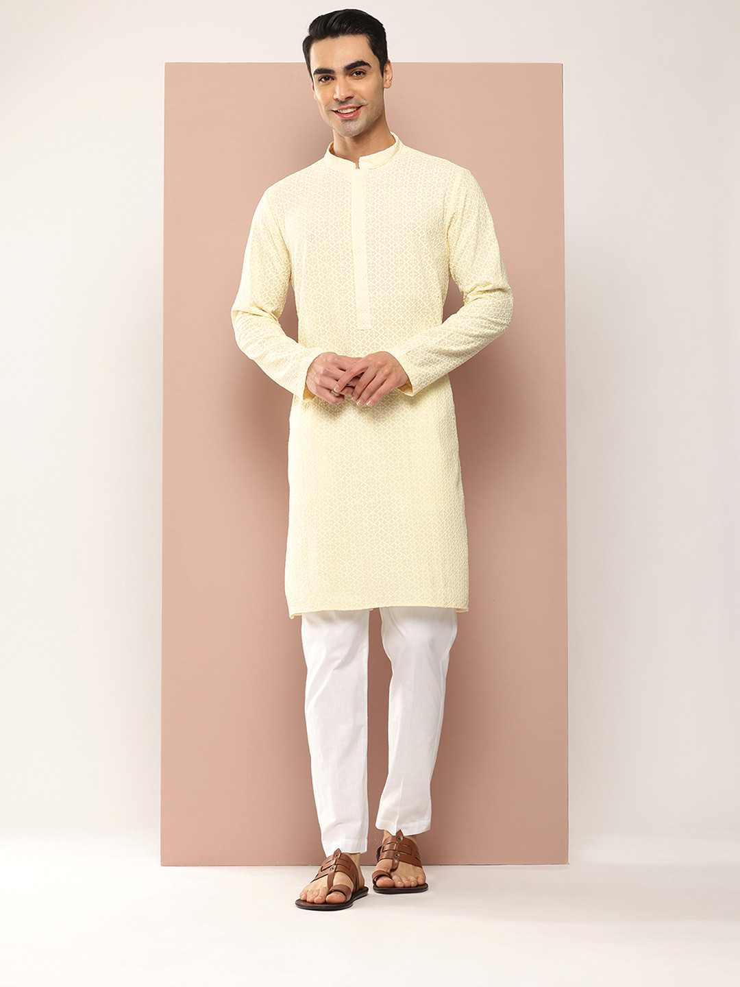 

See Designs Men Ethnic Motifs Embroidered Kurta with Pyjamas, Cream