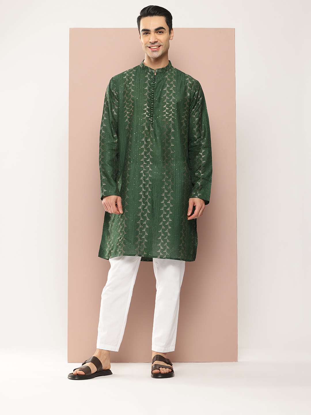 

See Designs Men Embroidered Sequinned Chanderi Silk Kurta with Pyjamas, Green