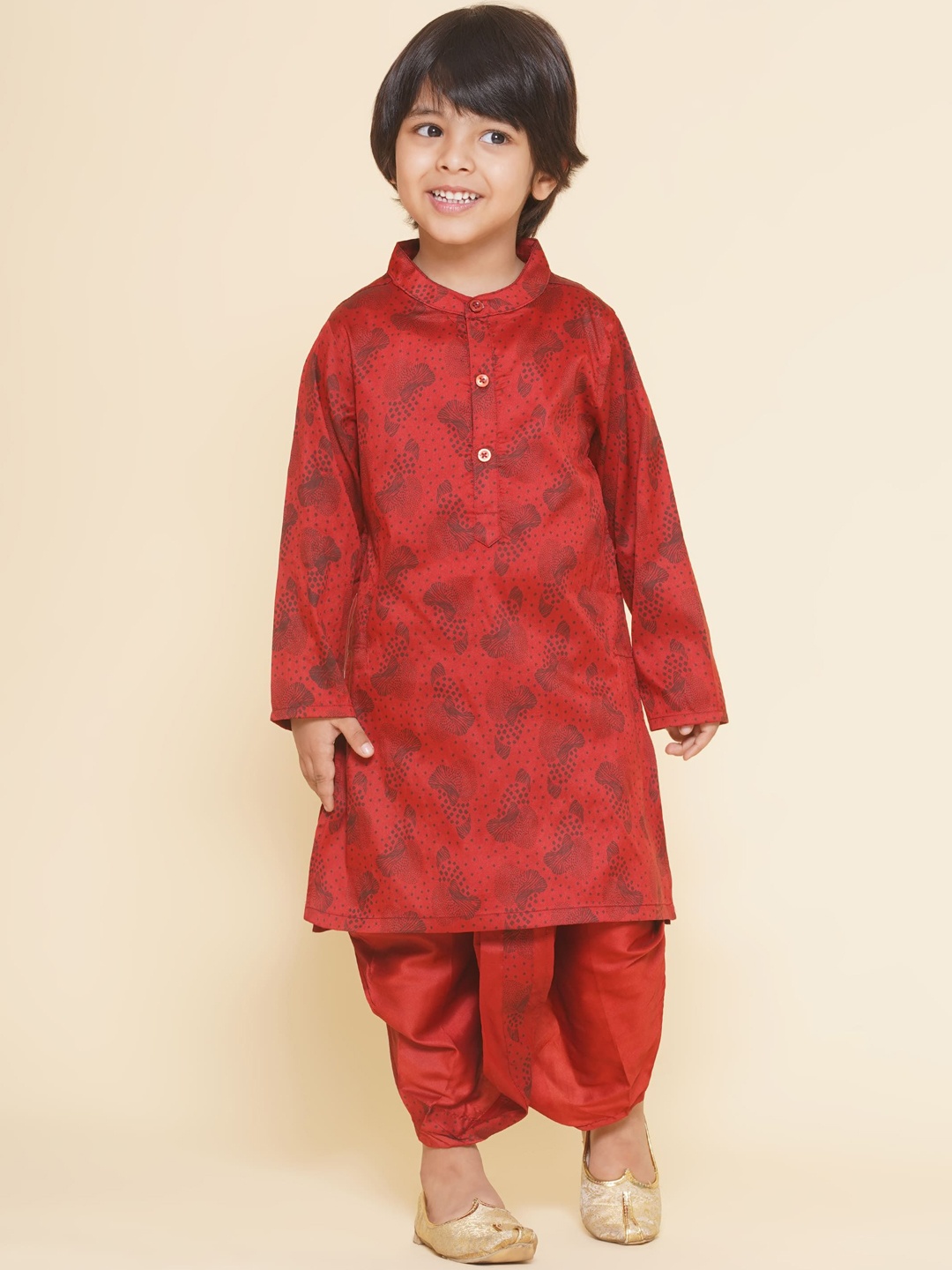 

Sethukrishna Boys Geometric Printed Band Collar Straight Kurta With Dhoti Pant, Maroon