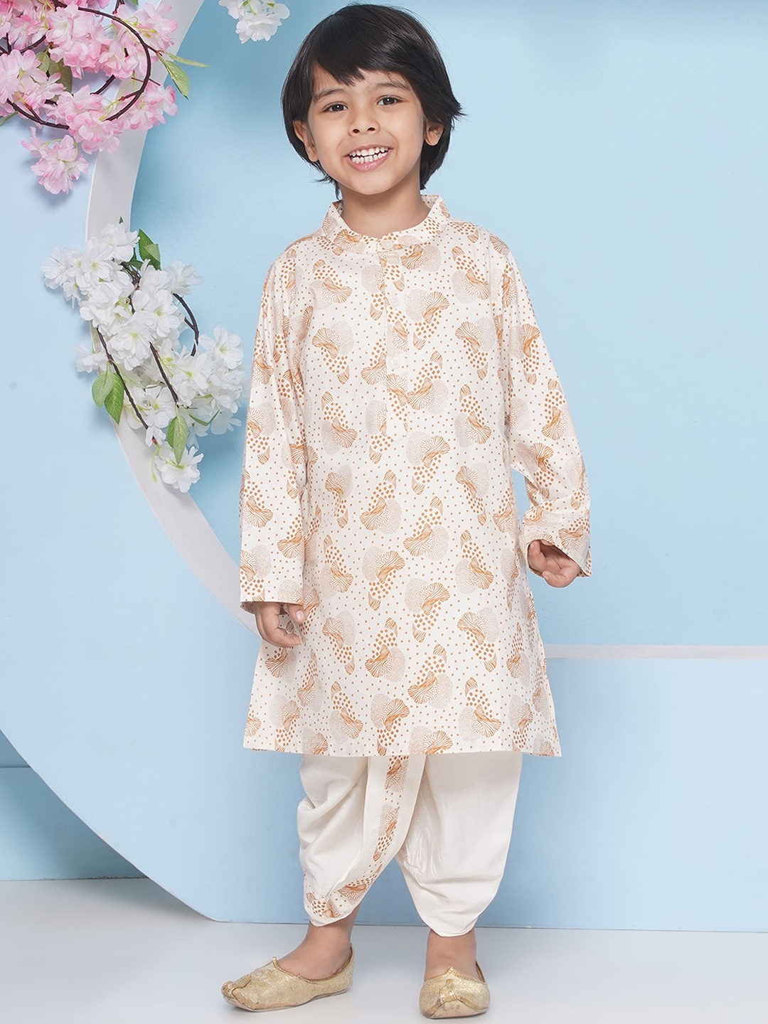 

Sethukrishna Boys Geometric Mandarin Collar Printed Straight Kurta, Off white