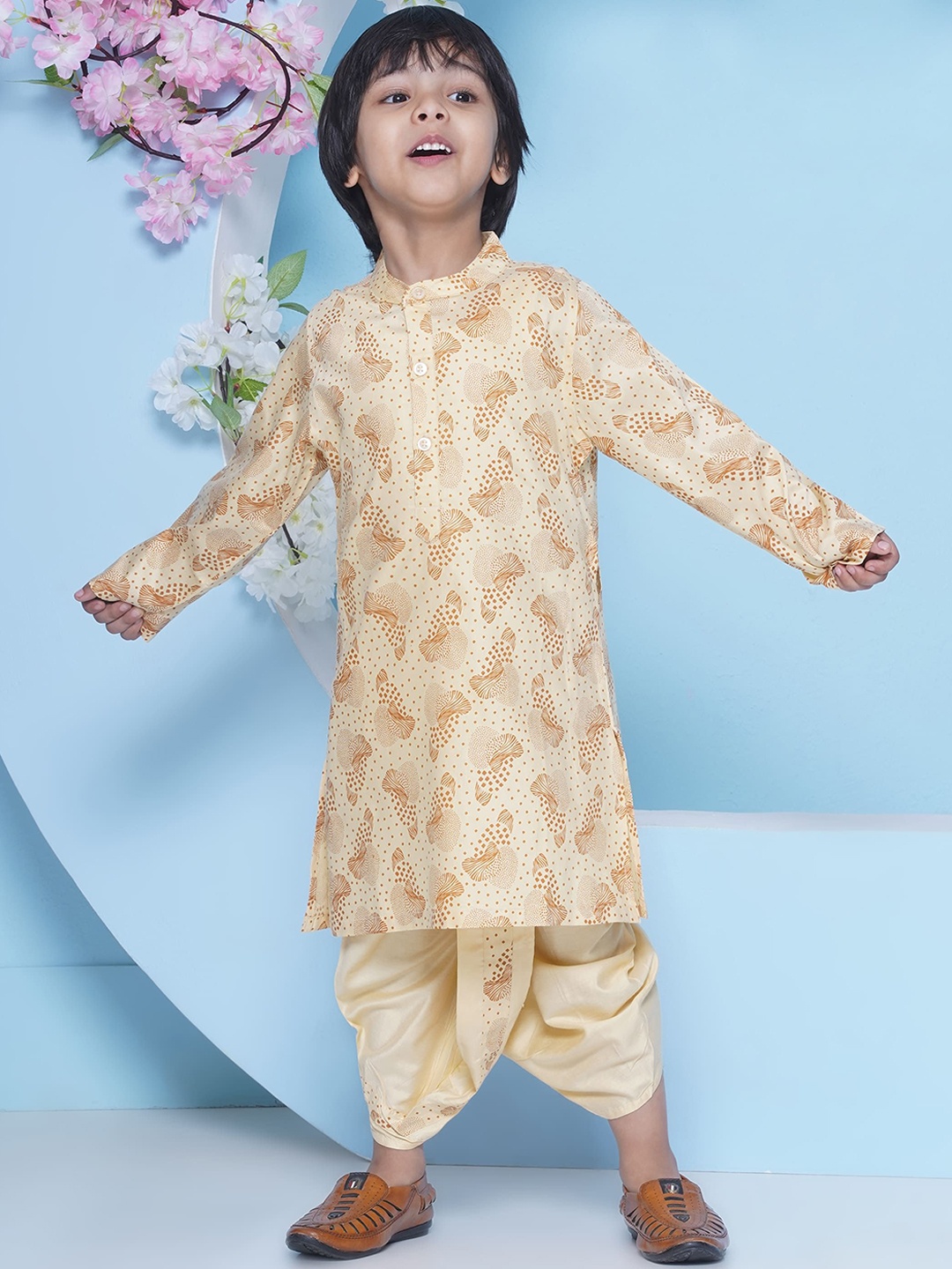 

Sethukrishna Boys Geometric Printed Band Collar Straight Kurta With Dhoti Pant, Beige