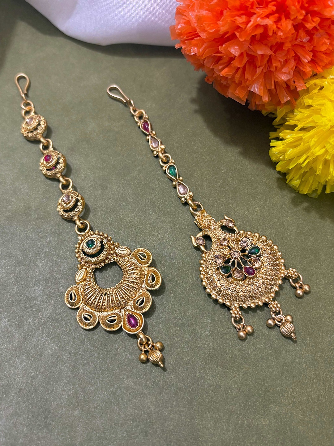 

ATIBELLE Set Of 2 Gold-Plated Stone Studded Floral Shaped Maang Tikkas Head Jewellery