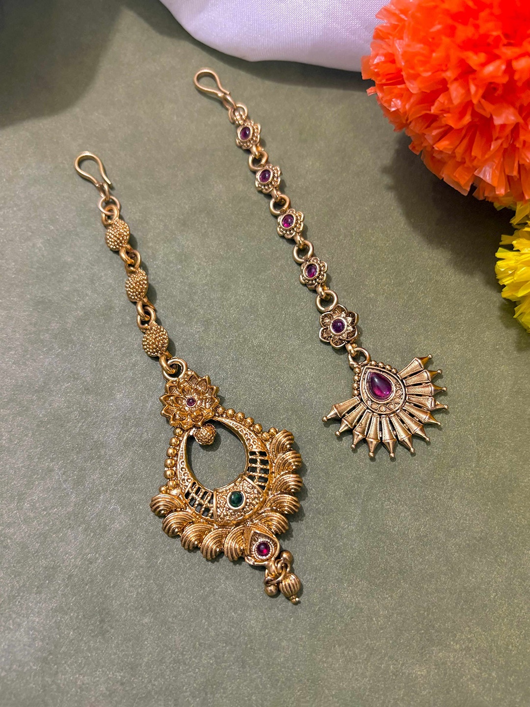 

ATIBELLE Set of 2 Gold-Plated Stone Studded & Beaded Floral Shaped Maang Tikkas