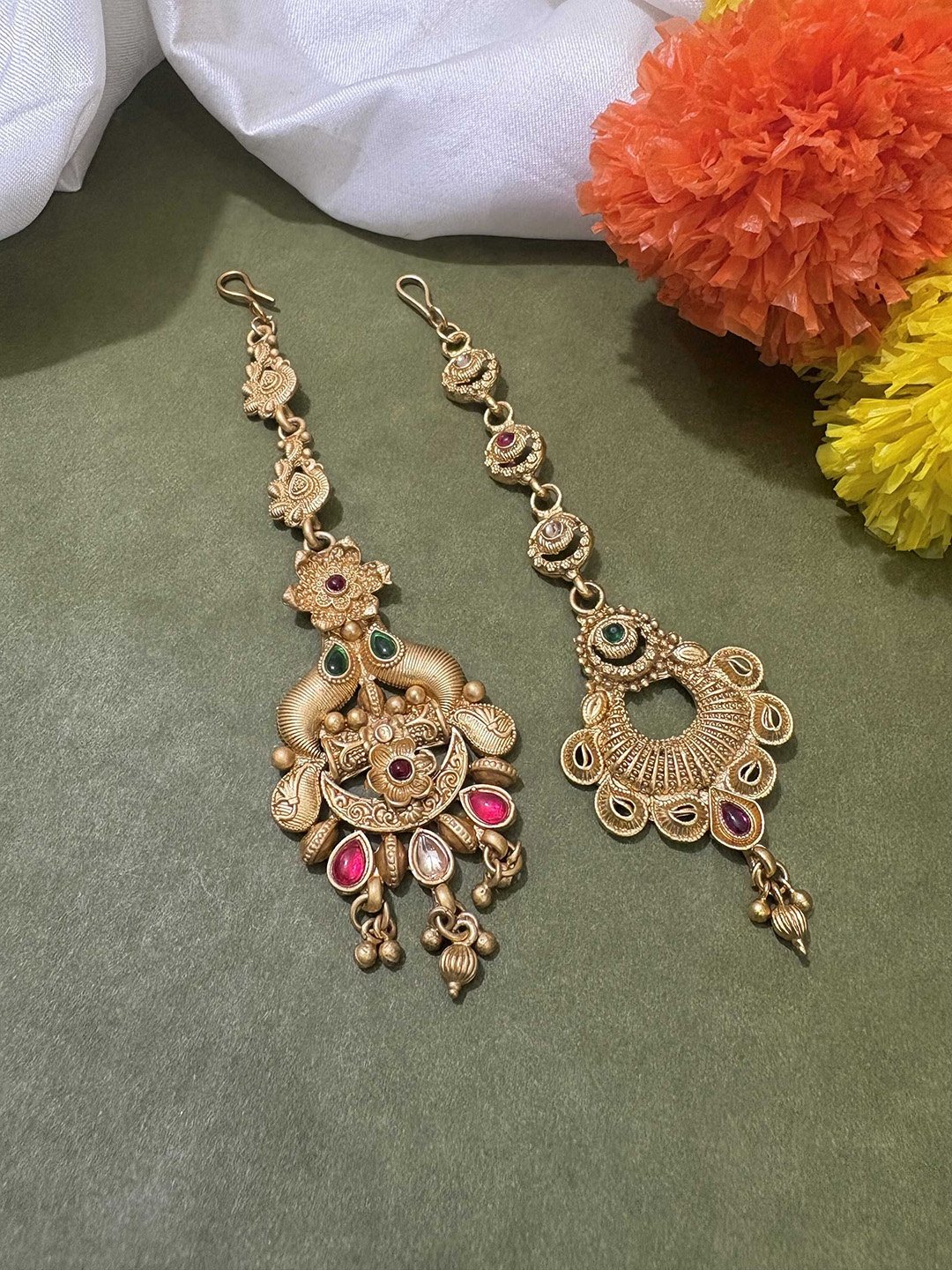 

ATIBELLE Set of 2 Gold-Plated Stone Studded & Beaded Floral Shaped Maang Tikkas